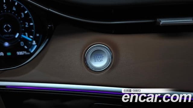 Genesis GV70 2021 — ფოტო 19/34