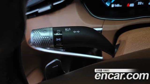 Genesis GV70 2021 — ფოტო 3/34