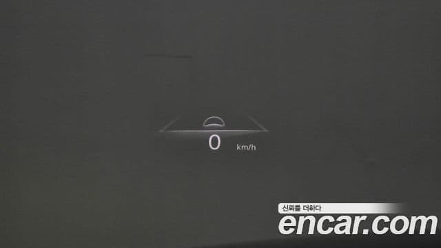 Genesis GV70 2021 — ფოტო 18/34