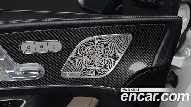 Mercedes-Benz GLE-Class 2021 — Photo 10/37