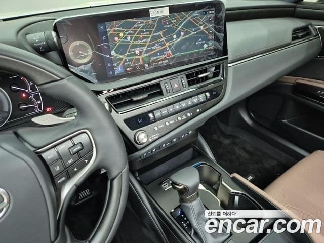 Lexus ES300h 2026 — Şəkil 6/19