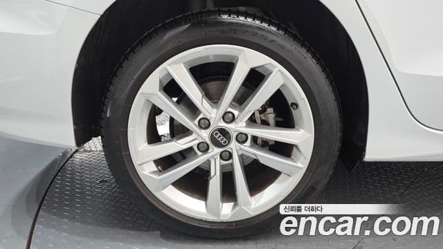 Audi A3 2023 — Şəkil 18/20