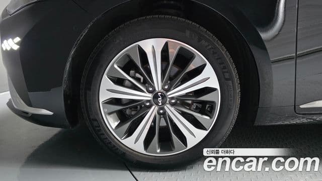 Kia K8 2023 — ფოტო 5/20