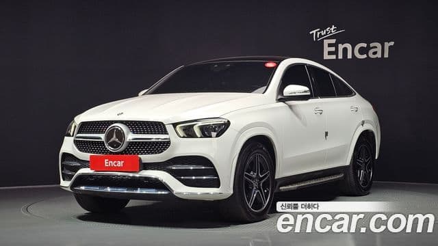 Mercedes-Benz GLE-Class 2021 — Photo 3/36