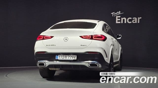 Mercedes-Benz GLE-Class 2021 — Photo 6/36