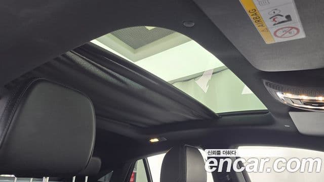Mercedes-Benz GLE-Class 2021 — Photo 17/36
