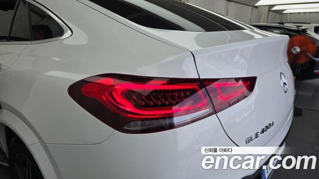 Mercedes-Benz GLE-Class 2021 — Photo 36/36