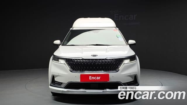 Kia Carnival 2021 — ფოტო 3/20