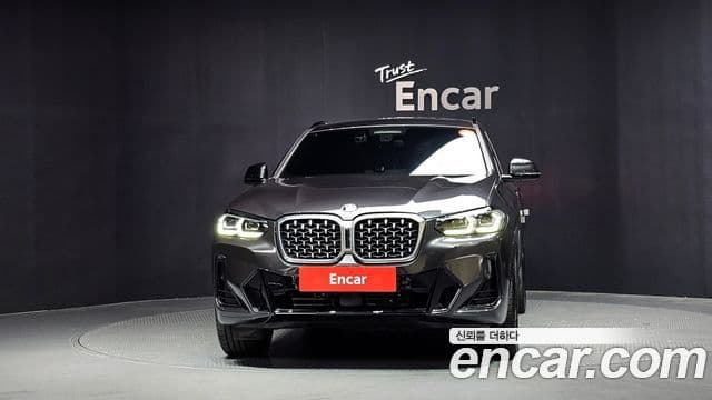 BMW X4 2022 — Фото 3/20