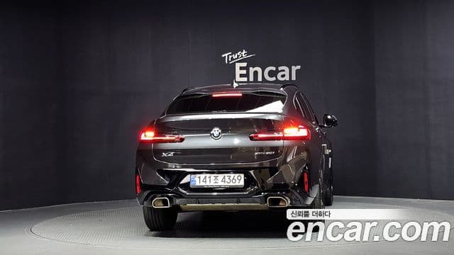 BMW X4 2022 — Фото 4/20