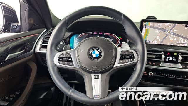 BMW X4 2022 — Фото 13/20
