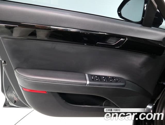 Hyundai Grandeur 2023 — ფოტო 7/20