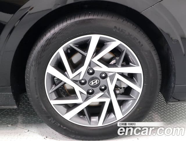 Hyundai Grandeur 2023 — ფოტო 18/20