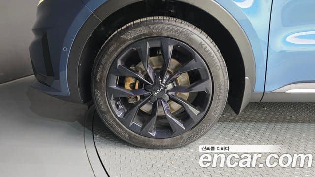 Kia Sorento 2021 — Фото 5/20