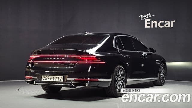 Genesis G90 2022 — Şəkil 2/20