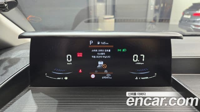 Hyundai Staria 2022 — ფოტო 8/20