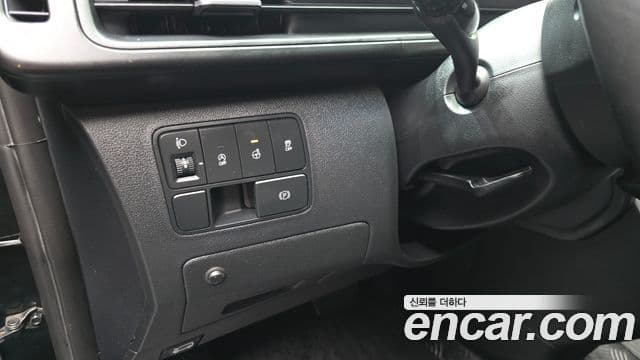 Hyundai Staria 2022 — ფოტო 14/20