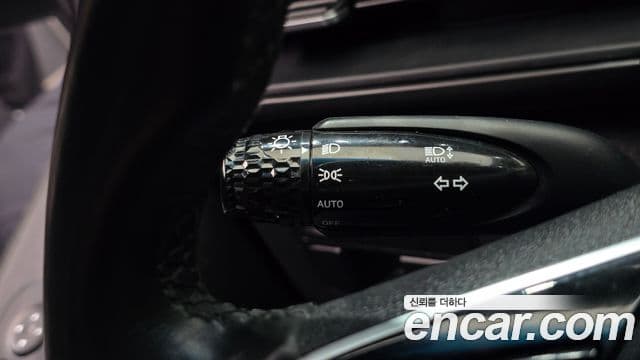 Hyundai Staria 2022 — ფოტო 15/20