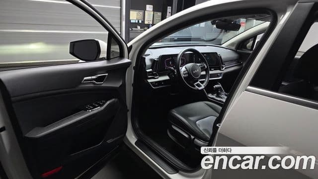 Kia Sportage 2022 — ფოტო 10/20