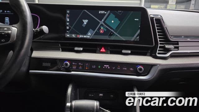 Kia Sportage 2022 — ფოტო 19/20