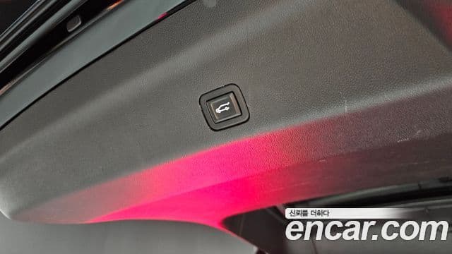 Cadillac Escalade 2022 — ფოტო 20/20