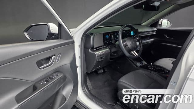 Hyundai Kona 2023 — Şəkil 10/20