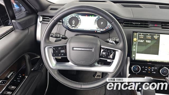 Land Rover Range Rover 2022 — фото 13 из 20