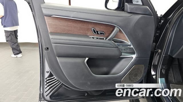Land Rover Range Rover 2022 — Photo 3/40