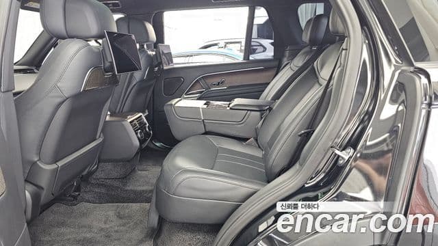 Land Rover Range Rover 2022 — Photo 16/40