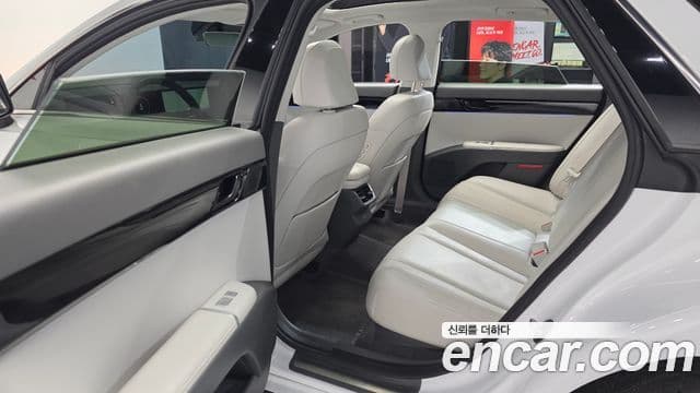 Hyundai Grandeur Hybrid 2024 — Photo 24/34