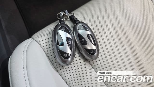 Hyundai Grandeur Hybrid 2024 — Photo 14/34