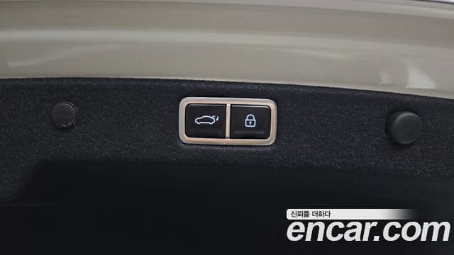 Hyundai Grandeur Hybrid 2024 — Photo 21/34