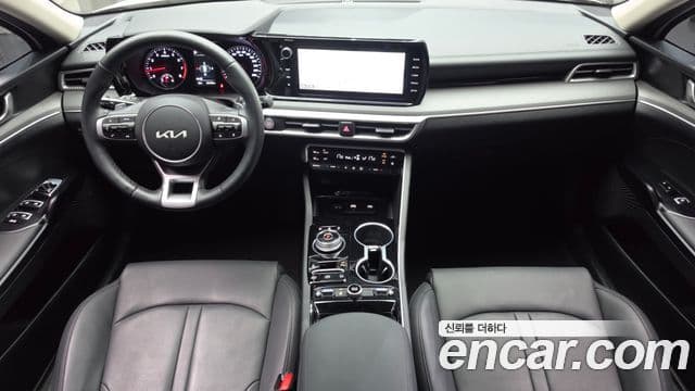 Kia K5 2023 — ფოტო 6/20