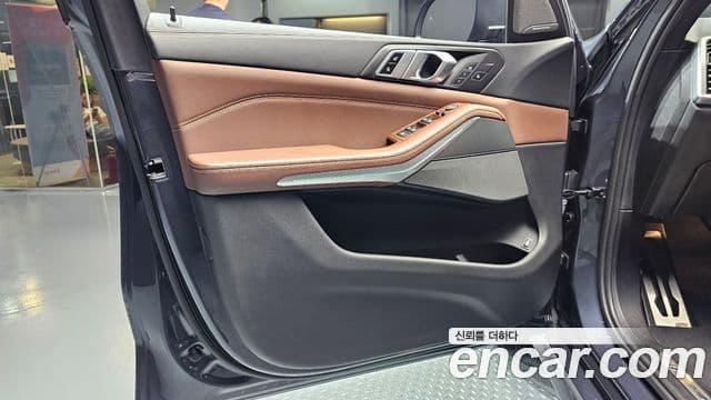 BMW X5 2022 — Photo 26/32