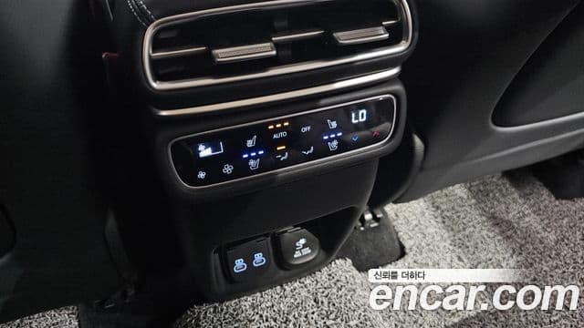 Genesis GV80 2023 — Şəkil 17/20