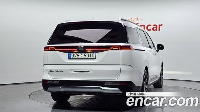 Kia Carnival 2020 — Фото 4/20