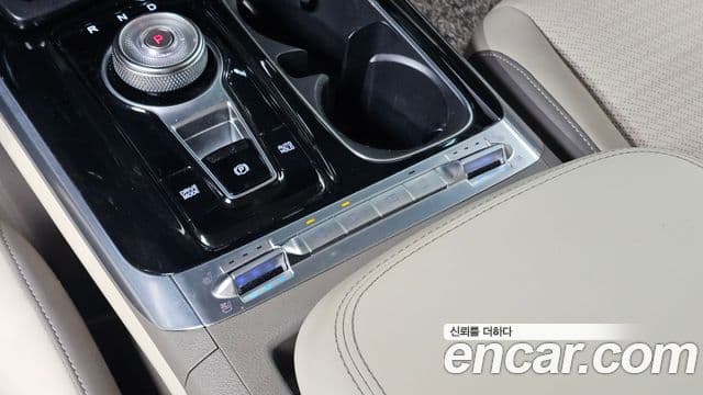 Kia Carnival 2020 — Фото 17/20