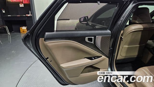 Kia K8 2022 — Şəkil 11/31