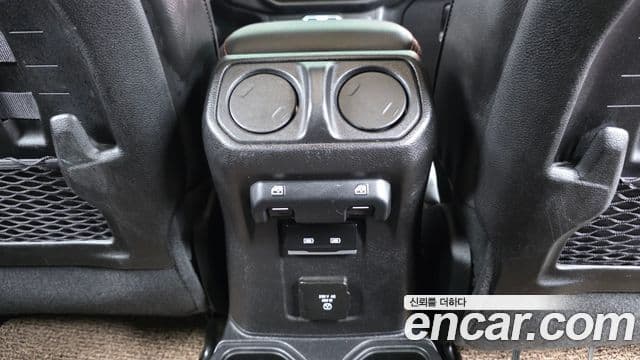 Jeep Gladiator 2021 — Şəkil 18/20