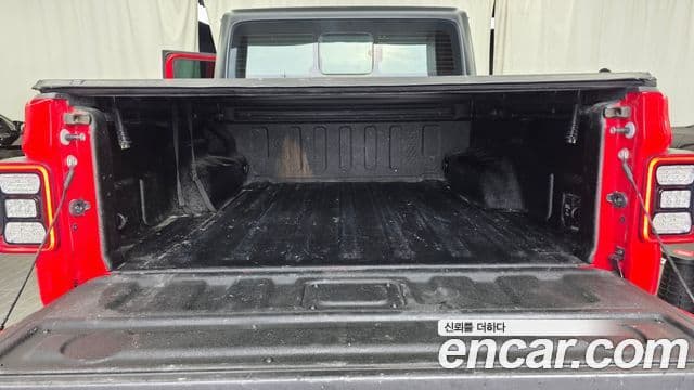 Jeep Gladiator 2021 — фото 20 из 20
