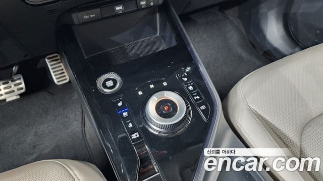 Kia Niro 2022 — Фото 9/20
