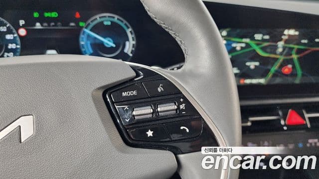 Kia Niro 2022 — Фото 16/20