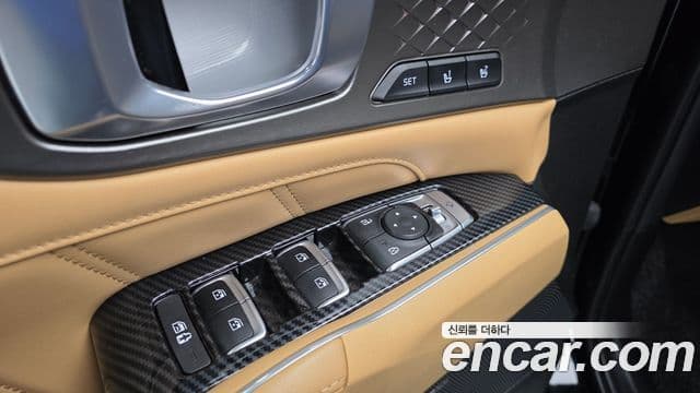 Kia Sorento 2022 — ფოტო 14/20