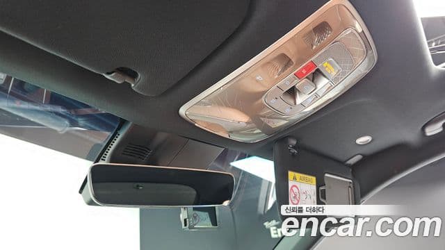 Genesis GV70 2022 — Photo 20/31
