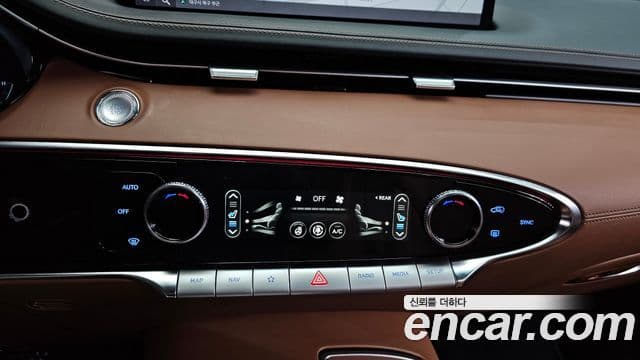 Genesis GV70 2022 — Photo 12/31