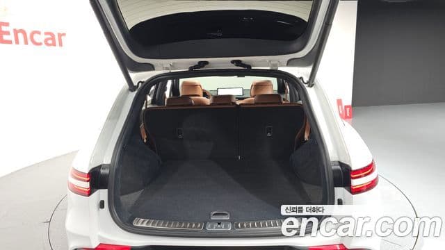 Genesis GV70 2022 — Photo 17/31