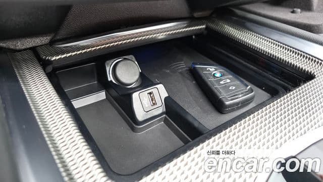 BMW Z4 2023 — Photo 28/35