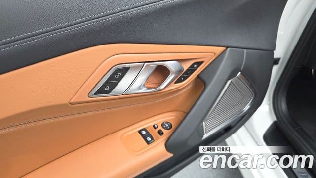 BMW Z4 2023 — Photo 18/35