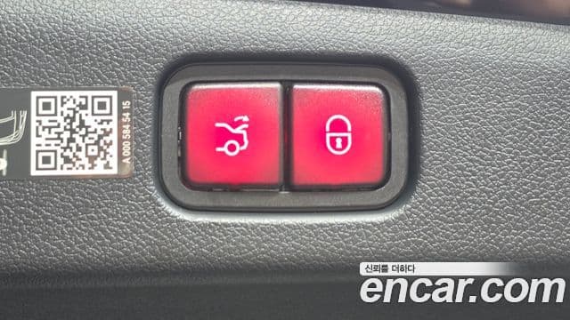 Mercedes-Benz E-Class 2024 — ფოტო 16/20