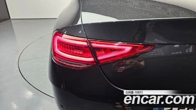 Mercedes-Benz CLS-Class 2021 — Photo 28/34
